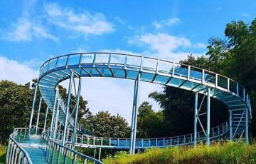 玻璃水滑道廠家打造景區新項目