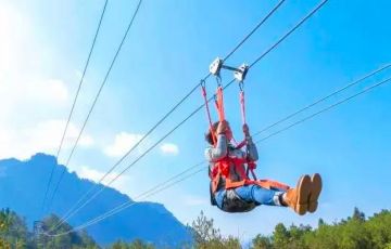 專業游樂設備廠家|如何選擇靠譜的滑索設備廠家