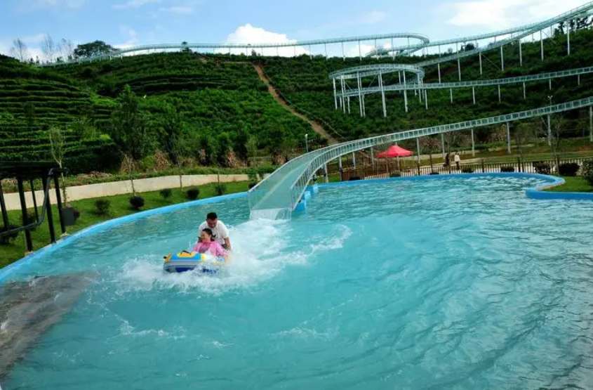 分享|玻璃水滑道施工廠家教你如何玩轉夏天? 分享|玻璃水滑道施工廠家教你如何玩轉夏天?