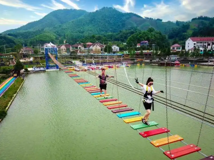 戶外無動力游樂設備—水上拓展項目 戶外無動力游樂設備—水上拓展項目